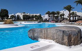 Charming Flat In Los Molinos With Terrace & Pools, Near Playa Bastian