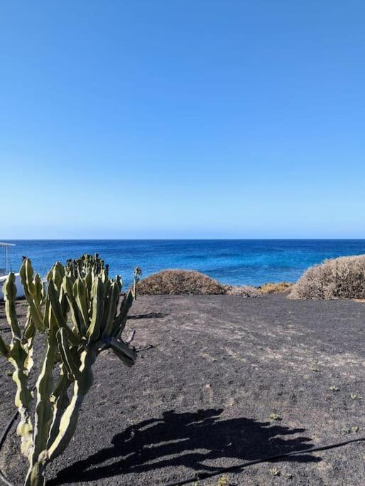 Charming Flat In Los Molinos With Terrace & Pools, Near Playa Bastian Costa Teguise Exterior photo